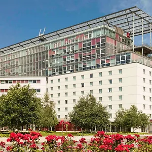 Hotel Ibis Lyon Cité Internationale ***
