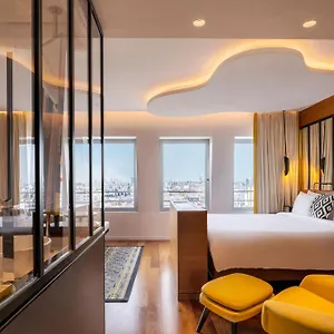 Hotel Renaissance Republique & *****