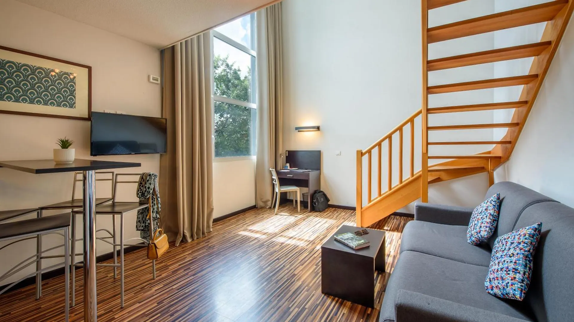 Zenitude Hôtel-Résidences Le Parc de l'Escale Toulouse Hotel